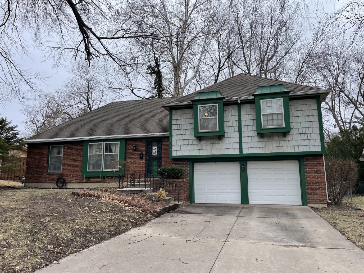 Brown Button Estate Sale Company Kansas City Home