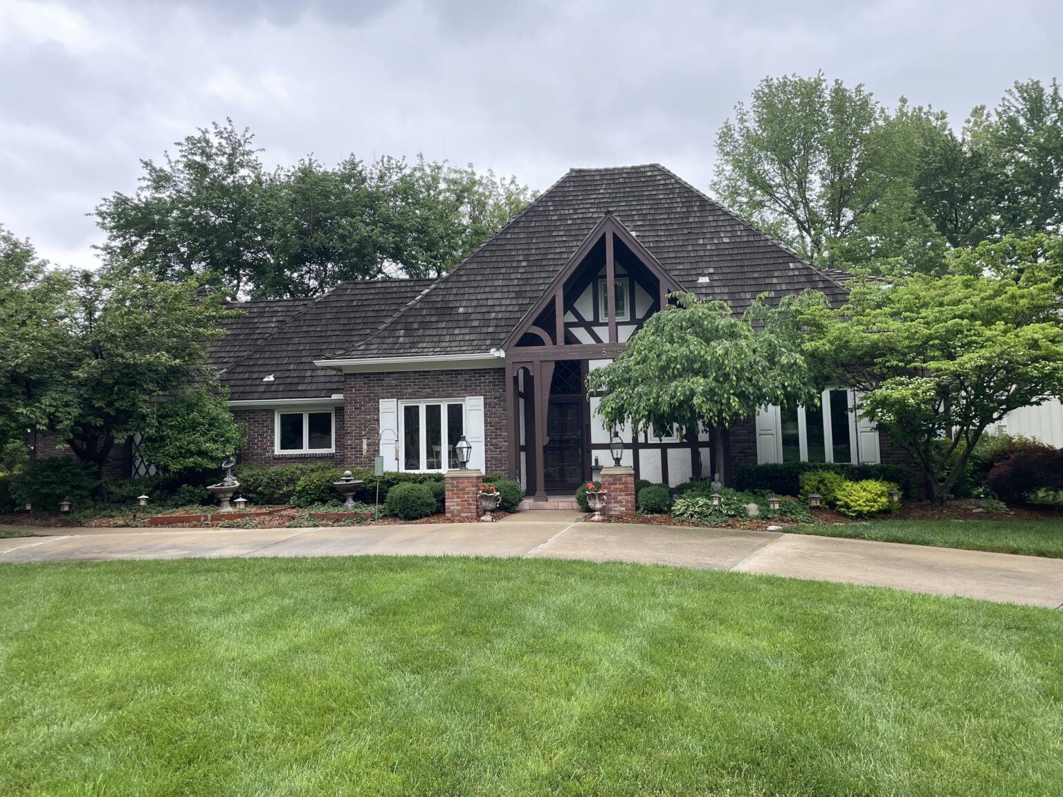 Brown Button Estate Sale Company Kansas City Home